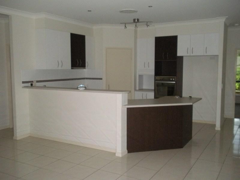 6 Gallows Place, Palmwoods QLD 4555