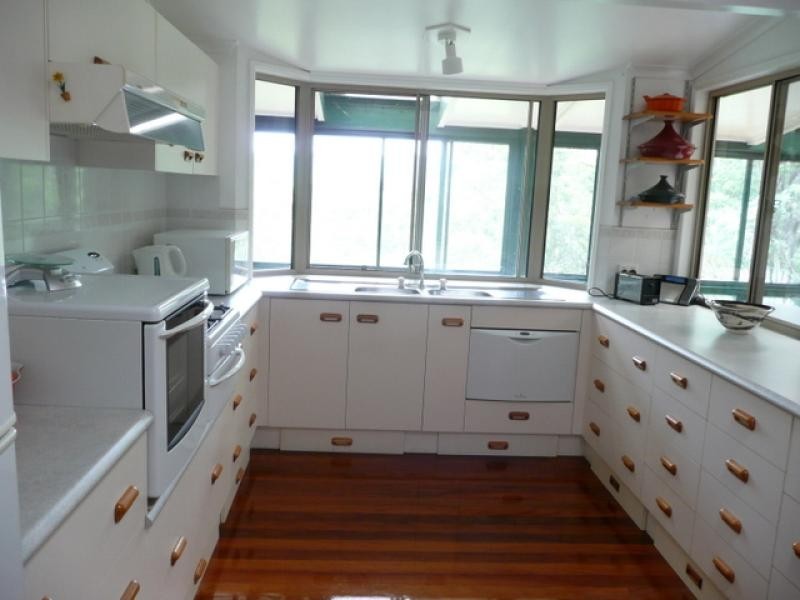 68 Towen Mountain Road, Towen Mountain QLD 4560