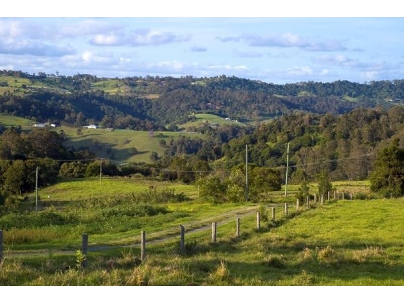 Hunchy QLD 4555