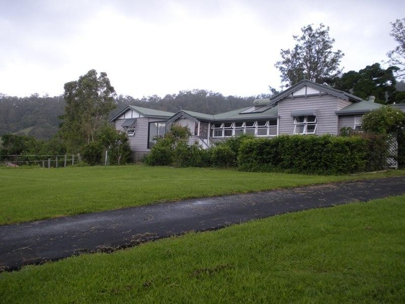 Hunchy QLD 4555