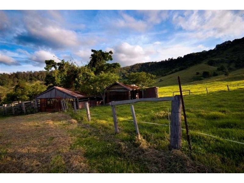 Hunchy QLD 4555