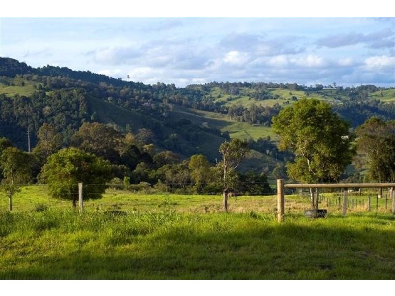 Hunchy QLD 4555