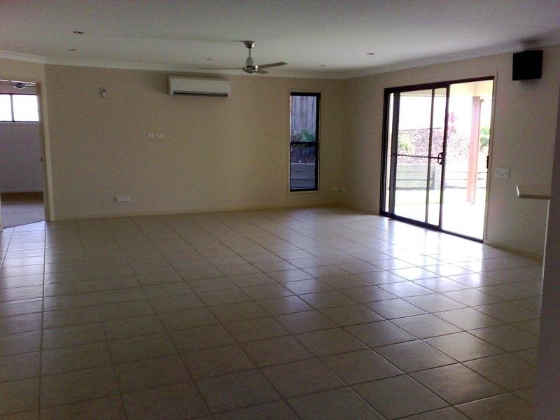 3 Gallows Place, Palmwoods QLD 4555