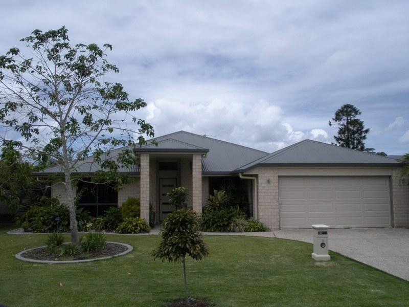8 Rungert Court, Mooloolah Valley QLD 4553