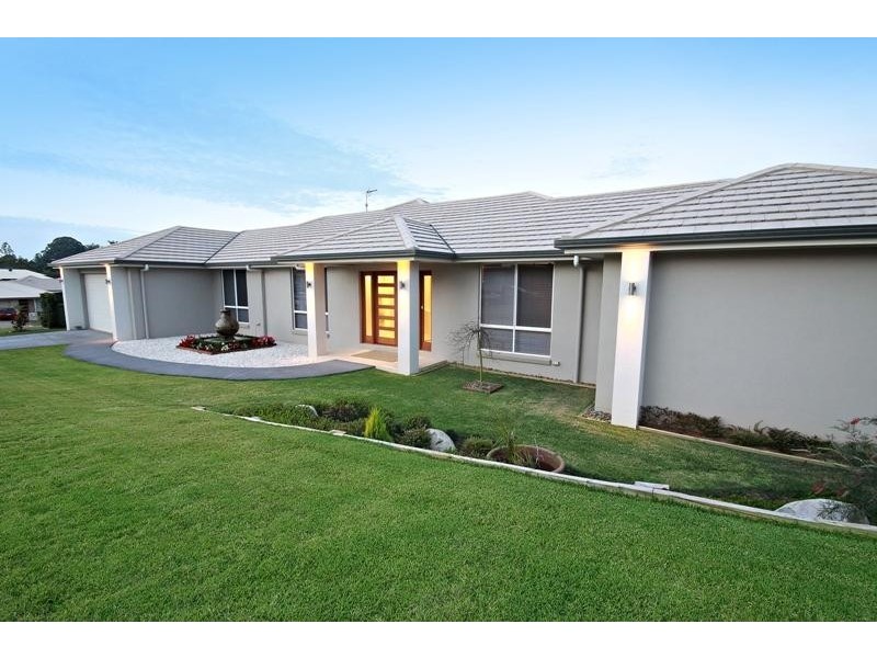 42 Petigrain Avenue, Palmwoods QLD 4555