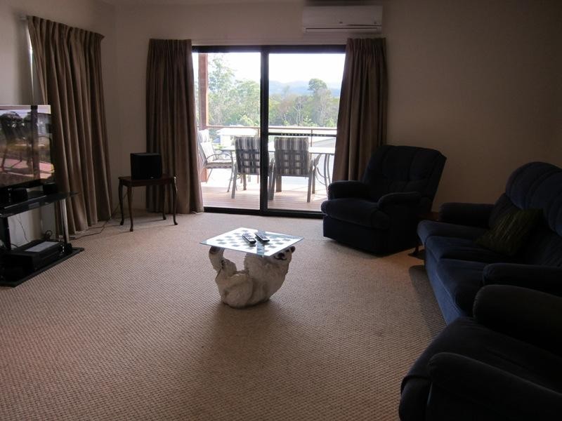 11 Gallows Place, Palmwoods QLD 4555