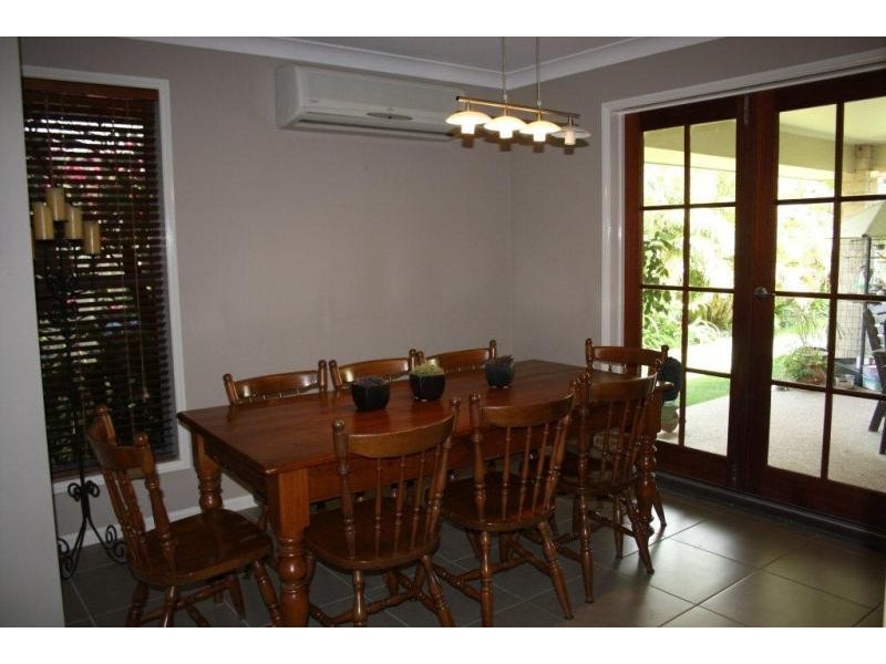 8 Rungert Court, Mooloolah Valley QLD 4553