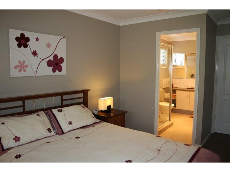 8 Rungert Court, Mooloolah Valley QLD 4553