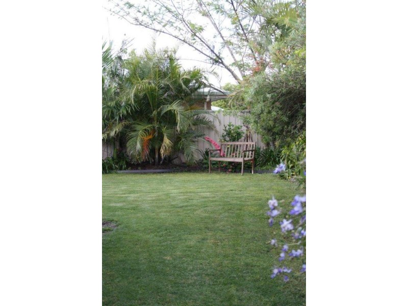 8 Rungert Court, Mooloolah Valley QLD 4553