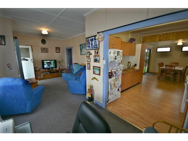 21 Second Street, Warragamba NSW 2752