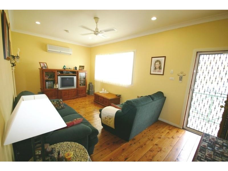 86 Weir Road, Warragamba NSW 2752