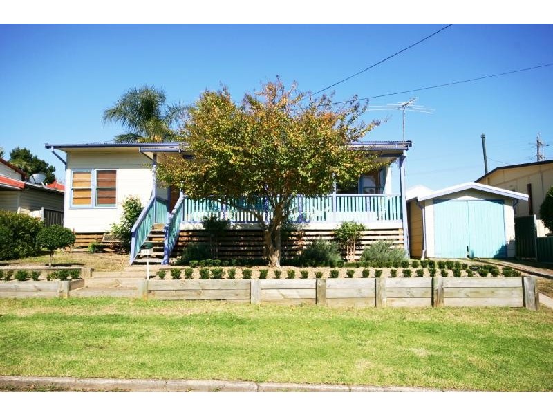 11 Eleventh Street, Warragamba NSW 2752