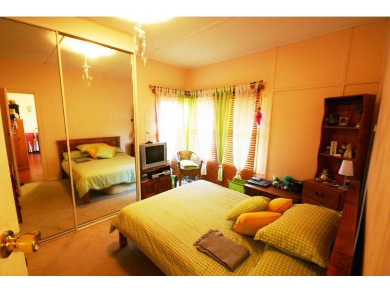 11 Eleventh Street, Warragamba NSW 2752