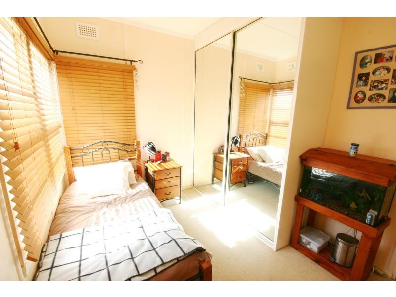 11 Eleventh Street, Warragamba NSW 2752