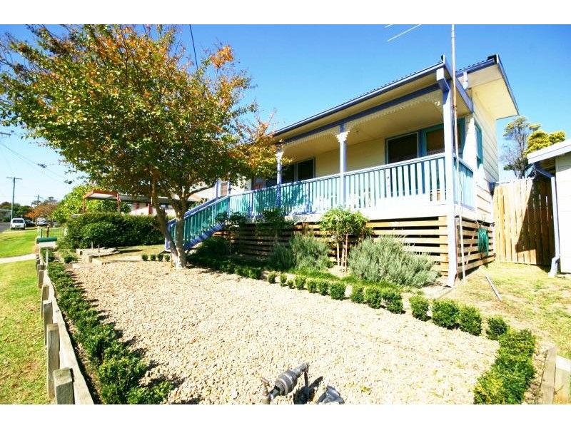 11 Eleventh Street, Warragamba NSW 2752