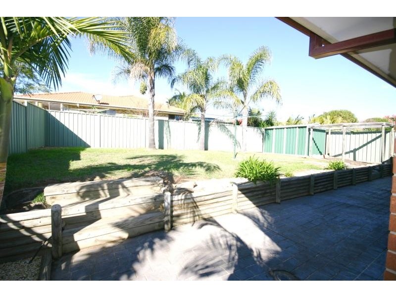 18 Coolabah Cres, Glenmore Park NSW 2745