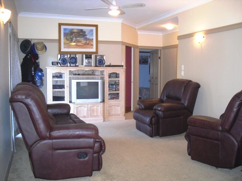 1 First Street, Warragamba NSW 2752