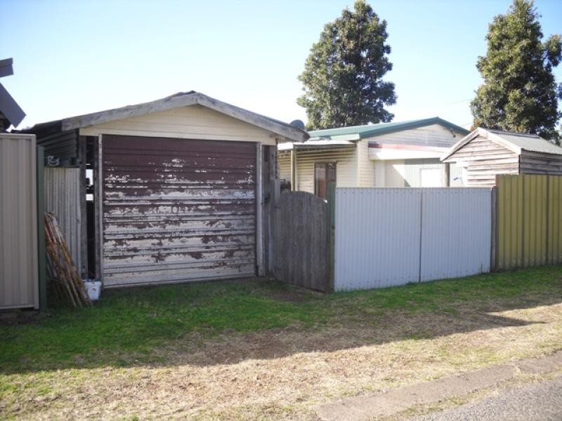 1 First Street, Warragamba NSW 2752