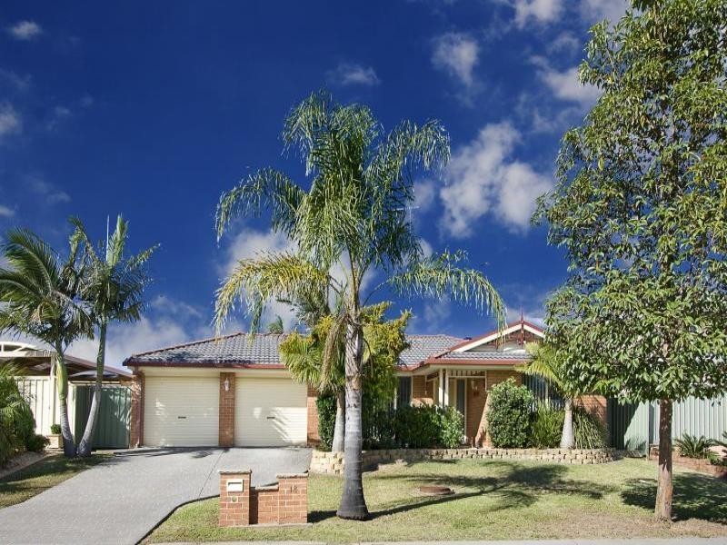 18 Coolabah Cres, Glenmore Park NSW 2745