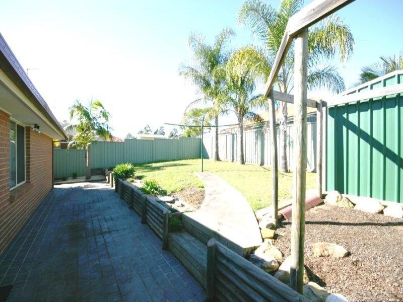 18 Coolabah Cres, Glenmore Park NSW 2745