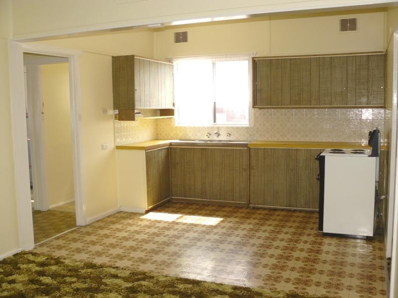 19 Third St, Warragamba NSW 2752