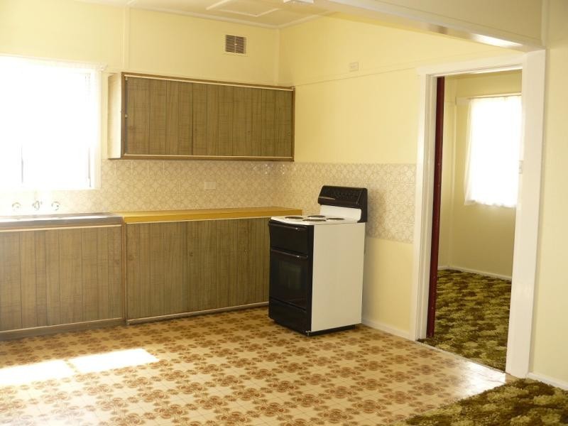 19 Third St, Warragamba NSW 2752