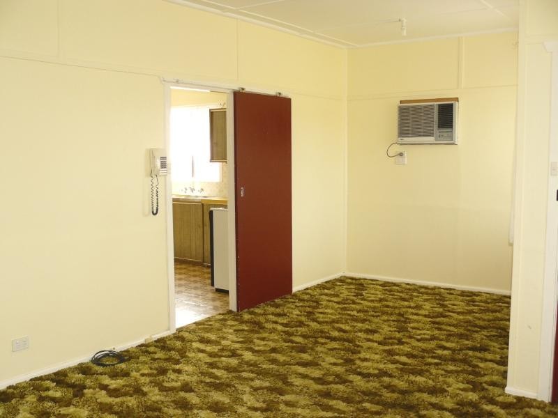 19 Third St, Warragamba NSW 2752