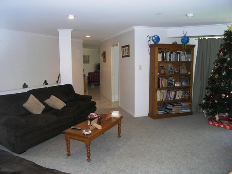 5 Parklea Esplanade, Mountain Creek QLD 4557