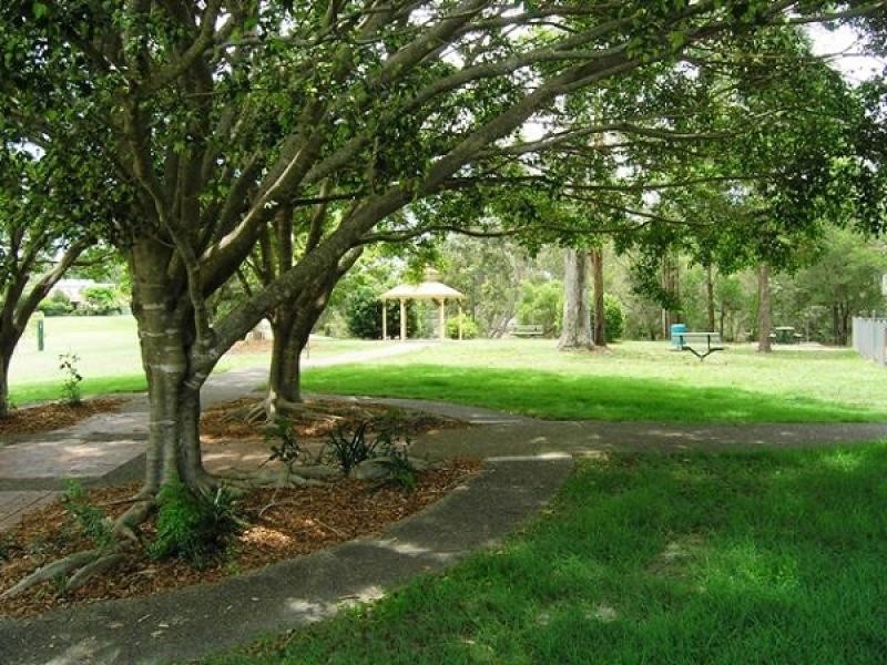 5 Parklea Esplanade, Mountain Creek QLD 4557