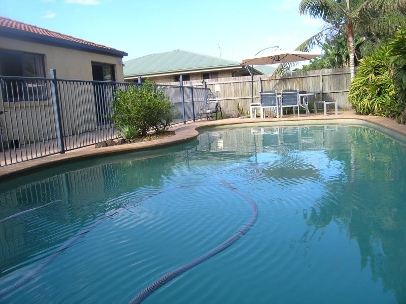 8 ABELIA PLACE, Mountain Creek QLD 4557