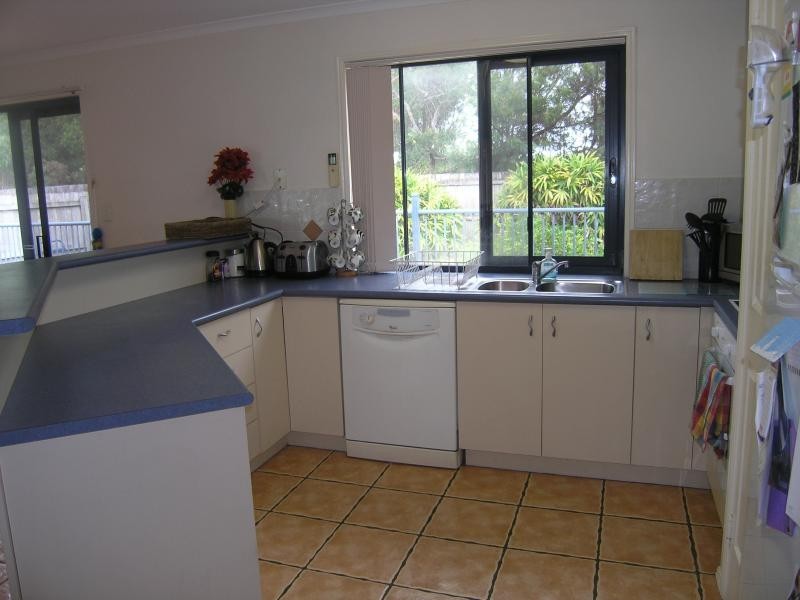 8 ABELIA PLACE, Mountain Creek QLD 4557