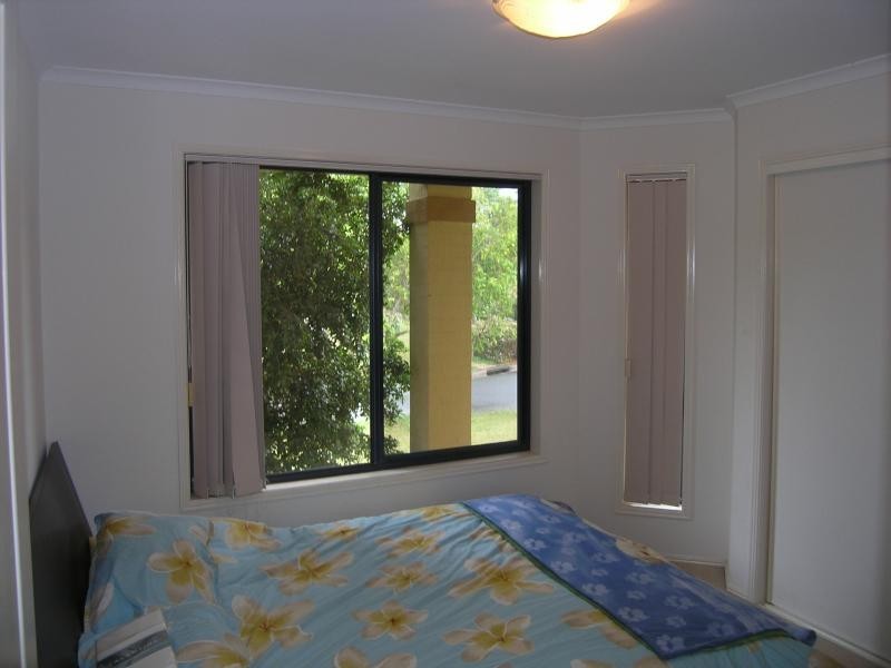 8 ABELIA PLACE, Mountain Creek QLD 4557