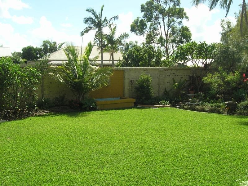 4 HERMOSA STREET, Mountain Creek QLD 4557