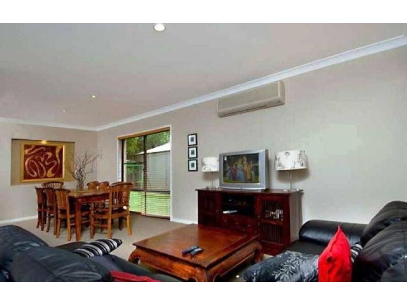 8 Manor Lane, Buderim QLD 4556