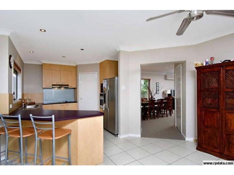 8 Manor Lane, Buderim QLD 4556