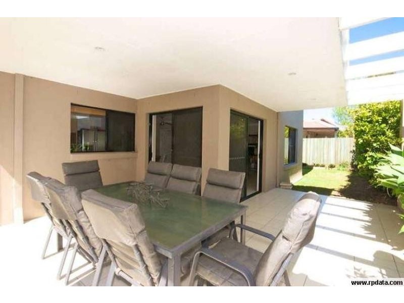 8 Manor Lane, Buderim QLD 4556