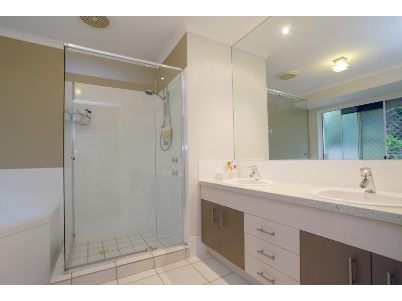 9 ATTENBOROUGH CLOSE, Buderim QLD 4556