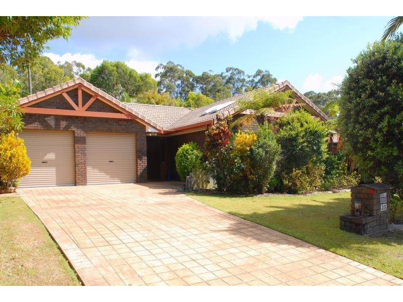 35 Molakai Drive, Mountain Creek QLD 4557