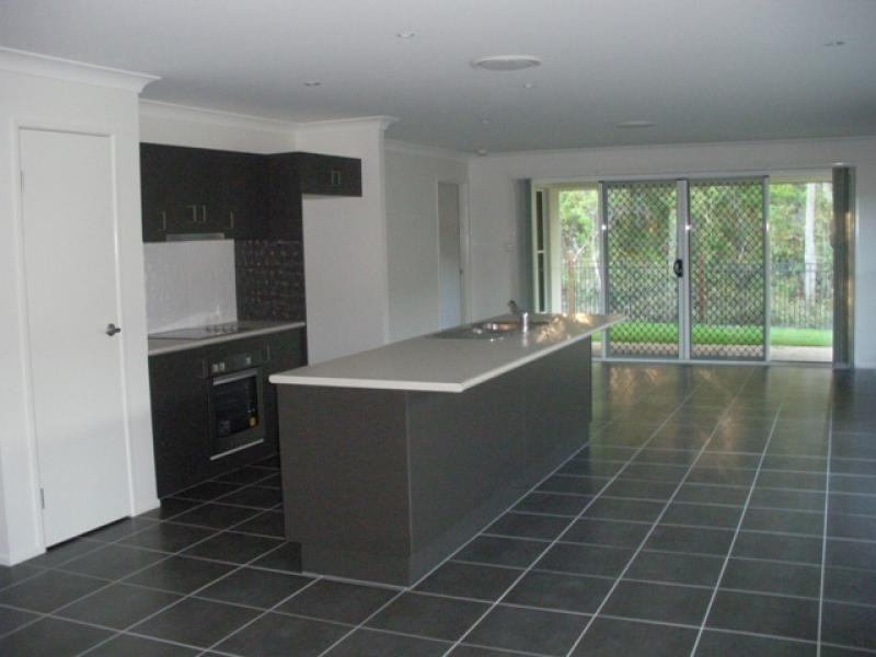 12 QUININE CRESCENT, Mountain Creek QLD 4557