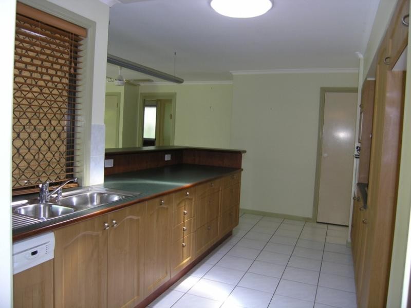 17 KARAWATHA DRIVE, Mountain Creek QLD 4557