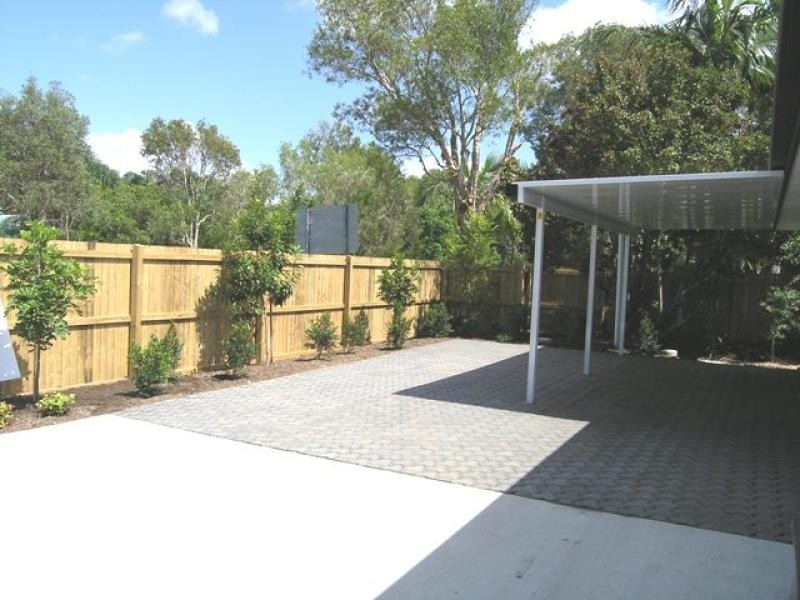 30 Karawatha Drive, Mountain Creek QLD 4557