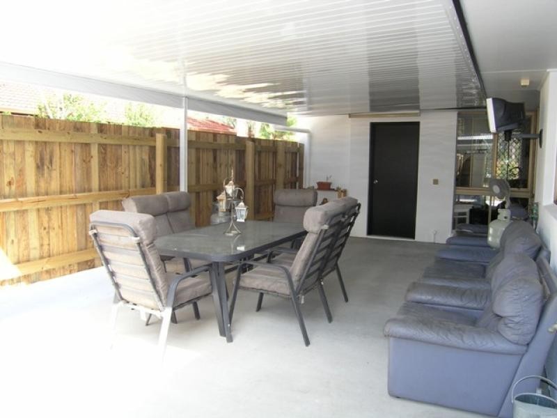 30 Karawatha Drive, Mountain Creek QLD 4557