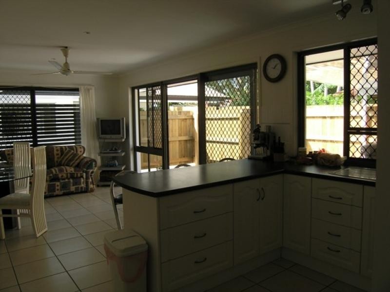 30 Karawatha Drive, Mountain Creek QLD 4557