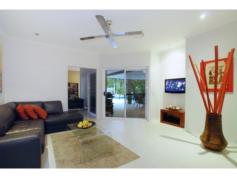 25 Saratoga Drive, Mountain Creek QLD 4557