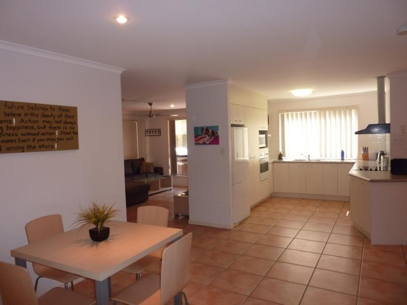 Unit 2/1 Karri Court, Mountain Creek QLD 4557