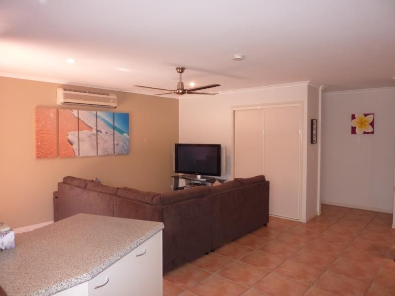 Unit 2/1 Karri Court, Mountain Creek QLD 4557