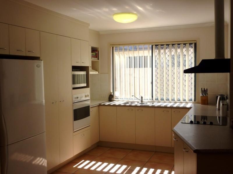 Unit 2/1 Karri Court, Mountain Creek QLD 4557