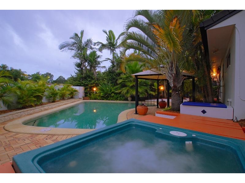 7 Saratoga Drive, Mountain Creek QLD 4557