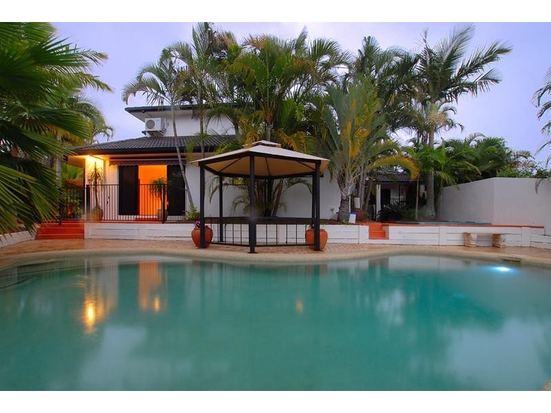 7 Saratoga Drive, Mountain Creek QLD 4557