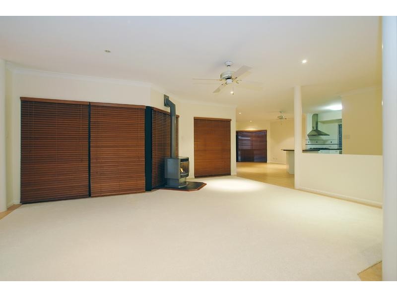 7 Saratoga Drive, Mountain Creek QLD 4557